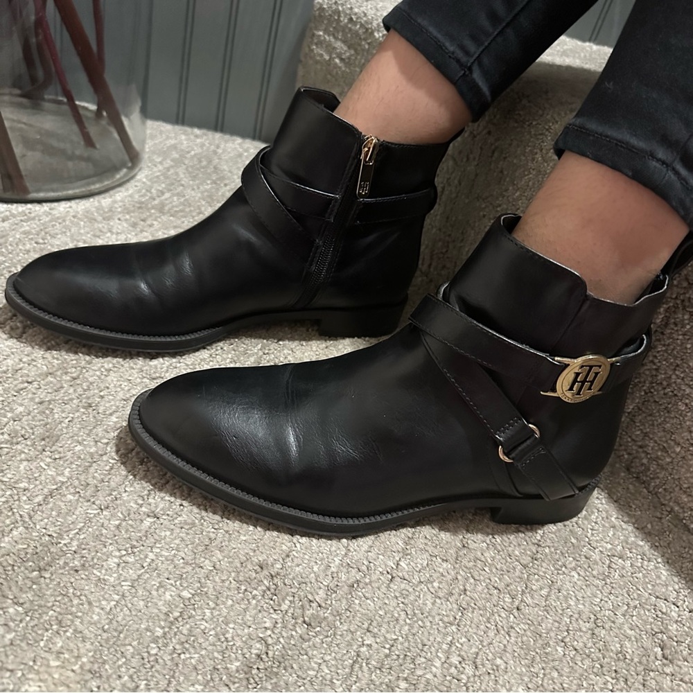 Tommy Hilfiger Women’s Boots